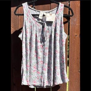 NWT! Aventura, Glenrose Tank, Relaxed Fit, Grey Floral Tank. Sz. Medium